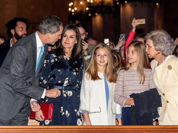 La Familia Real durante el acto litúrgico.