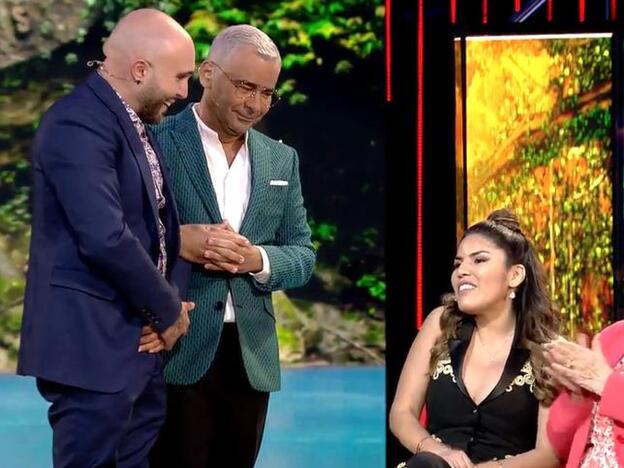 Kiko Rivera, Jorge Javier Vázquez y Chabelita durante 'Supervivientes'./TELECINCO.