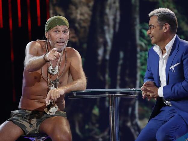 Carlos Lozano en el plató de 'Supervivientes 2019' tras ser expulsado.