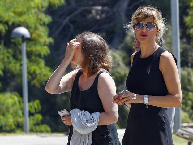 Suanna Griso en una imagen en el funeral de su hermana Montserrat./gtres.