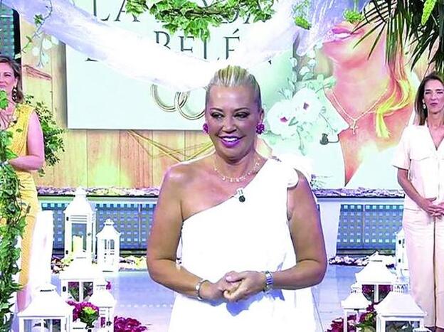 Belén Esteban hablando de su boda en Telecinco.