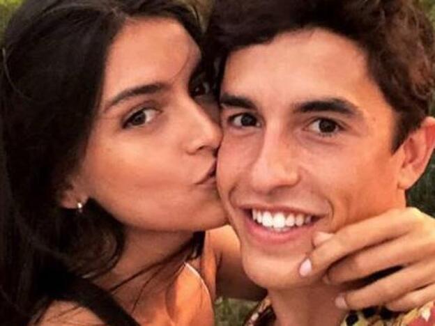 Esta es la imagen con la que Lucía Rivera ha revolucionado Instagram junto a Marc Márquez. Pincha sobre la foto para ver las parejas que, como ellos, han comenzado a salir este 2019./instagram.