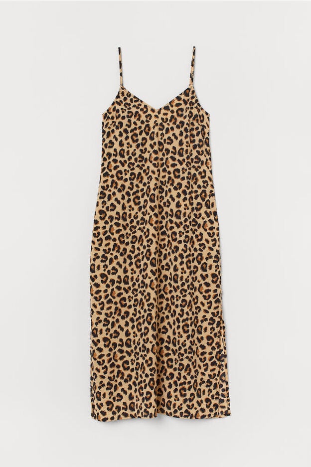 Vestido 'animal print' de H6M: 19,99 euros.