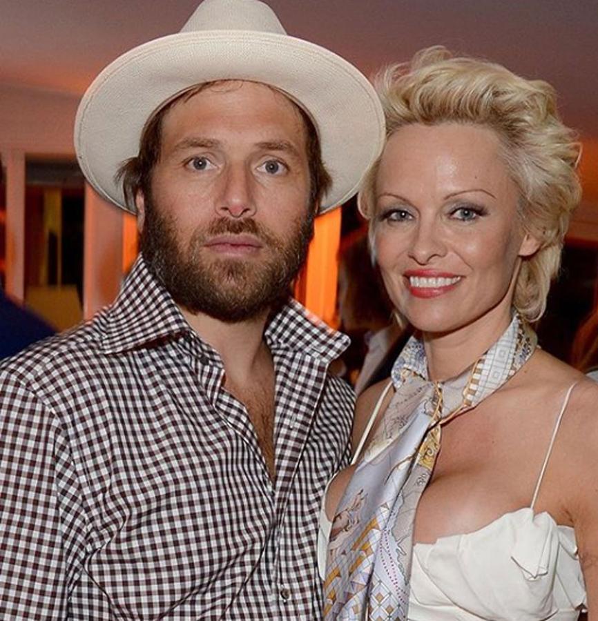 Famosos a los que les duró el matrimonio menos de un año: Pamela Anderson y Rick Salomón
