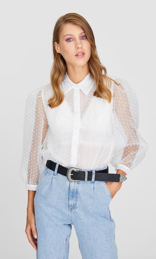 Look 'total white': blusa plumetti