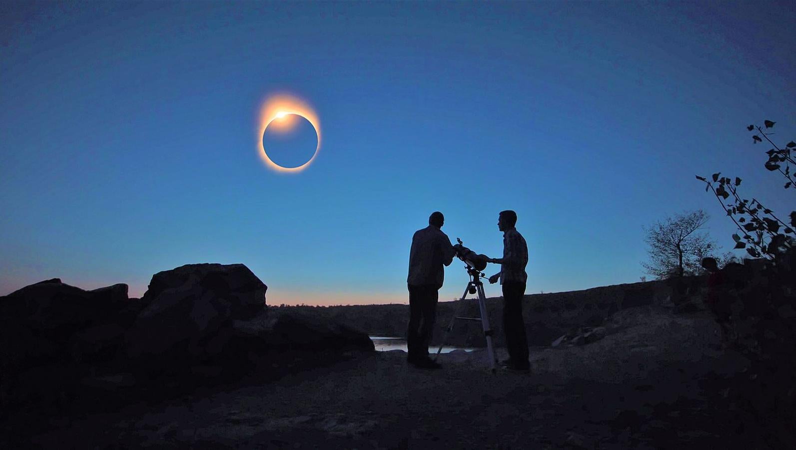 Eclipse total de sol, en Piedra del Águila (Argentina)