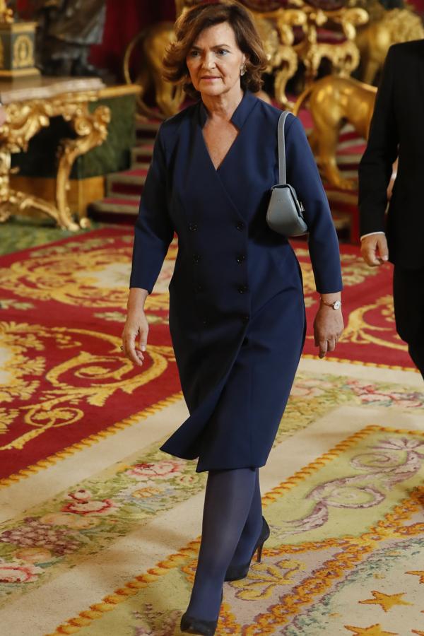 El look de Carmen Calvo en el besamanos del Día de la Hispanidad 2019