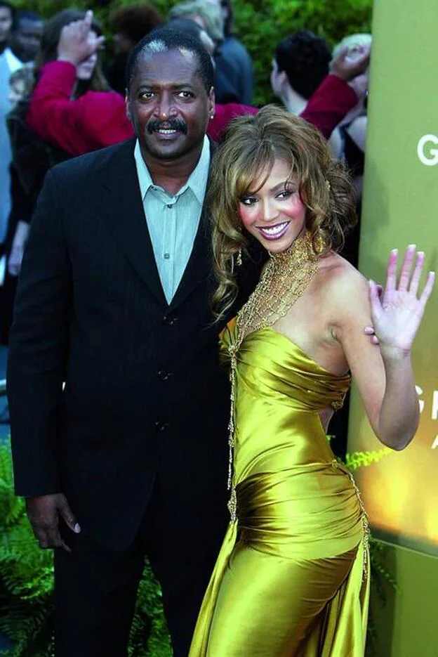 Mathew Knowles junto a su hija Beyoncé./agencias
