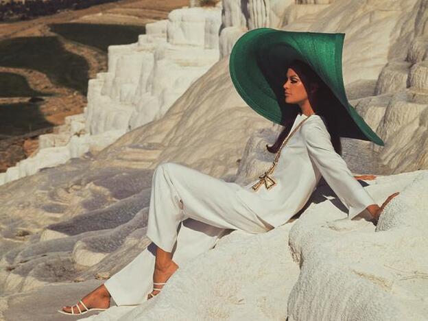 Diseño de Ellen Brooke para Sportswear Couture fotografiado en Pammukale, Turquía (1966)./Henry Clarke