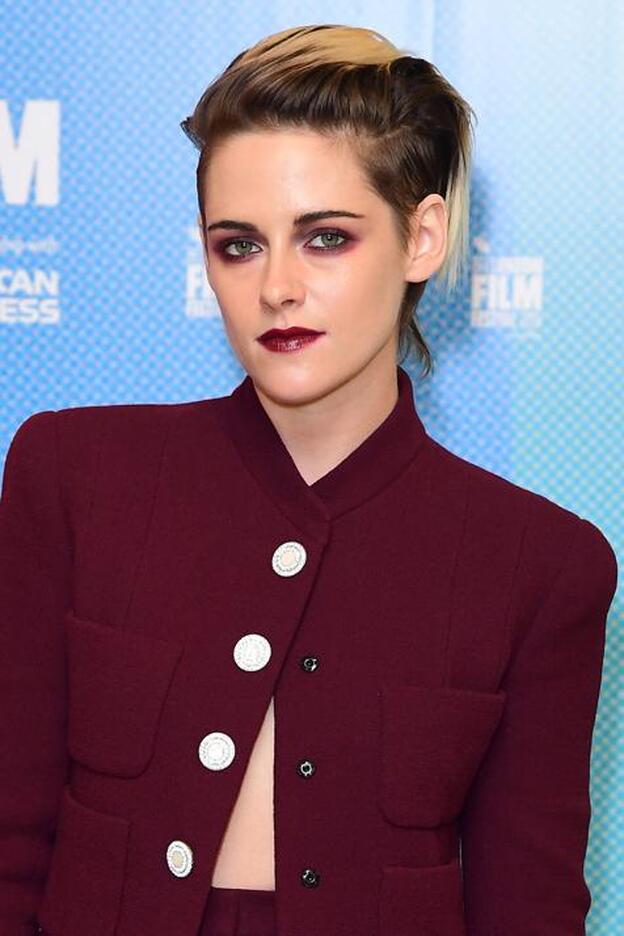 Futurista y elegante, uno de los últimos looks de pelo de Kristen Stewart.