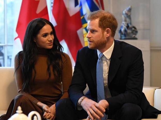 El príncipe Harry y Meghan Markle durante su visita a la Casa de Canadá para agradecer el trato recibido durante su estancia en el país./gtres.