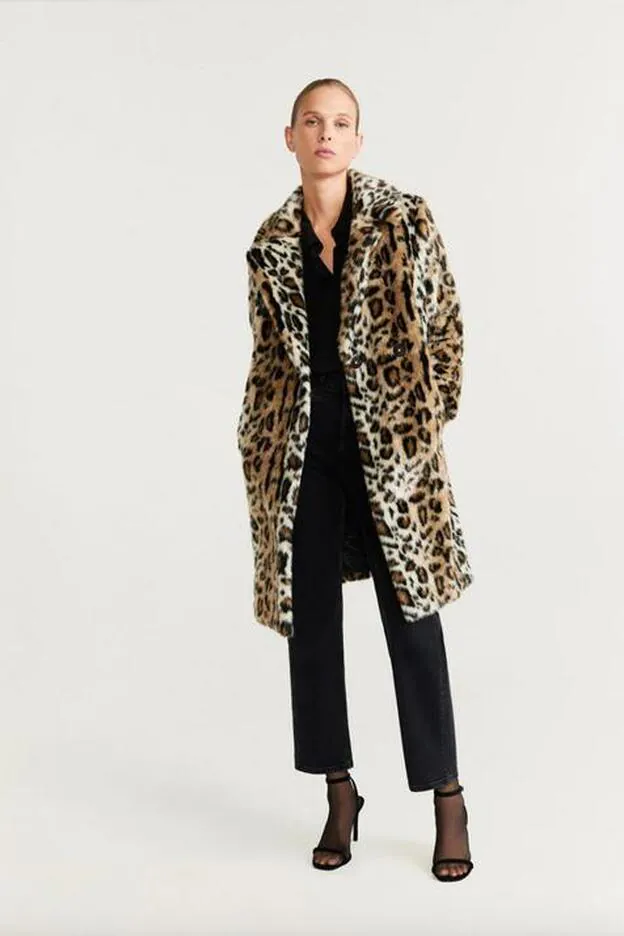 10 abrigos de leopardo que solo necesitan unos pantalones vaqueros para  triunfar