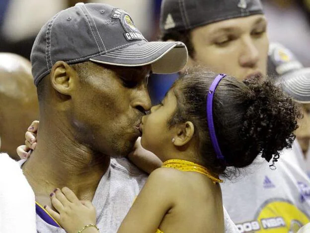 El Tatuaje De La Hija De Kobe Bryant En Recuerdo A Su Padre Y Su Hermana Mujer Hoy 