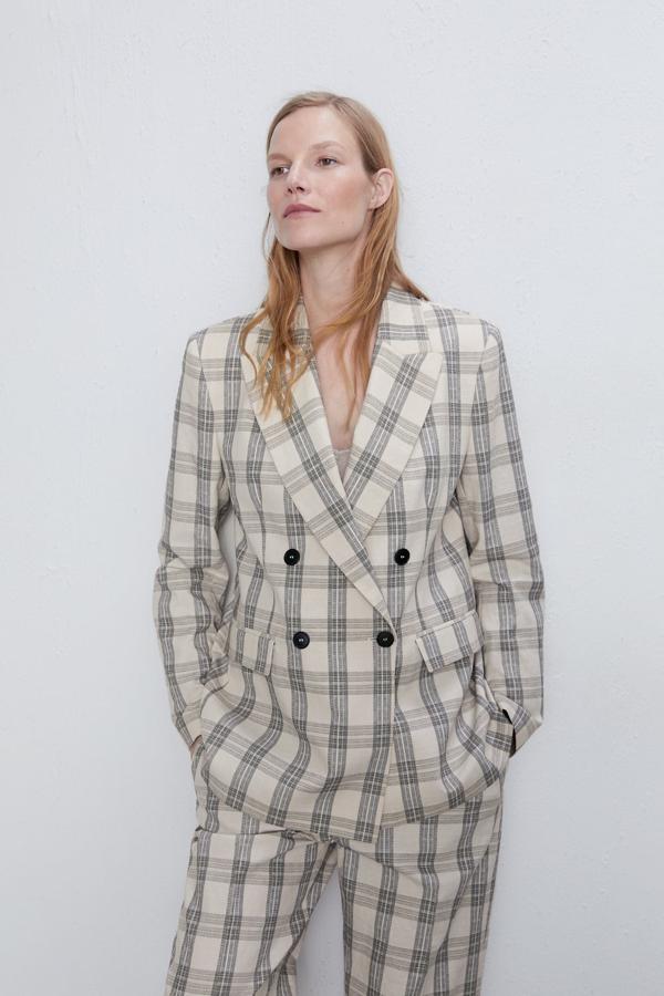 Once blazers perfectas para marcar tendencia en tus reuniones virtuales