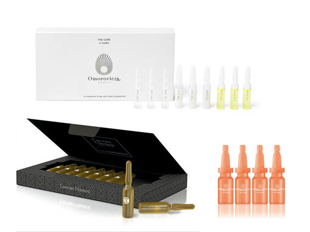 Programa intensivo The Cure de Omorovicza (240 €). Ampollas de Soja de Carmene Navarro (105 €). Pure C Essence Vitamina C+ de Germaine de Capuccini (52,30 €).