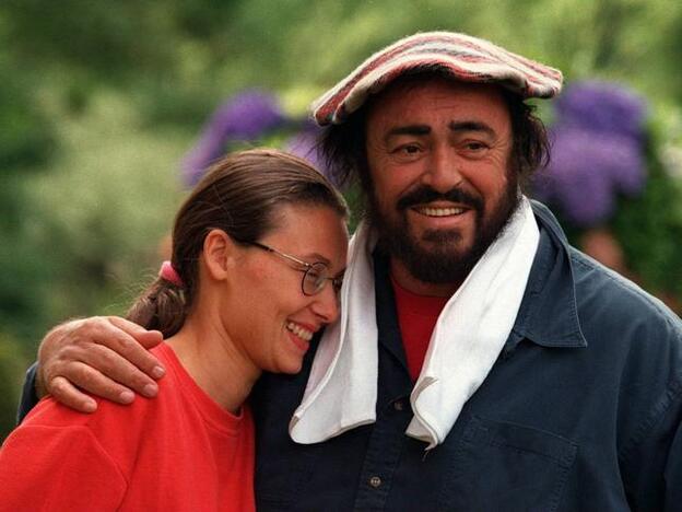 Nicoletta Montovani con Pavarotti en una imagen en mayo de 1997.