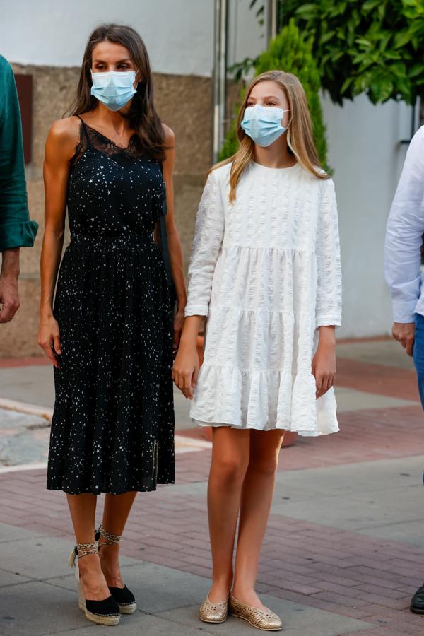 Todos los looks de la reina Letizia en su gira por España