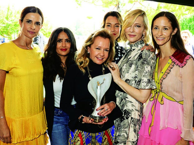 Con Cate Blanchett y Salma Hayek, entre otras, en un almuerzo de Chopard para los Green Carpet Fashion Awards, en Venecia.