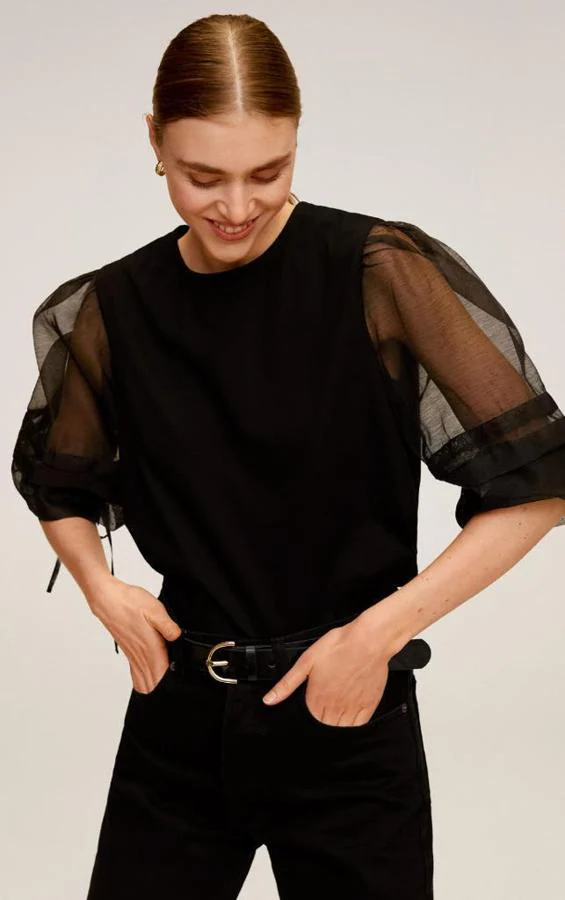 Así podría actualizar la Reina Letizia su look 'total black' con la falda de Hugo Boss