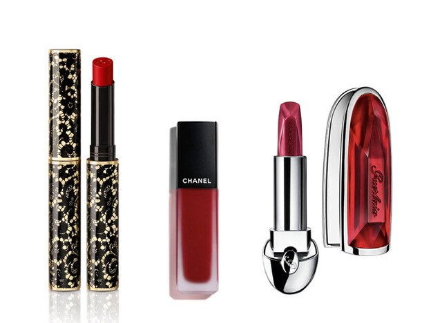 Passionlips Cream to Powder Matte lip Pen de Dolce & Gabbana (€). Rouge Allure Ink Fusion de Chanel (36,99 €). Barra de Labios (34,99 €) y carcasa doble espejo (22,99 €) Rouge G de Guerlain.
