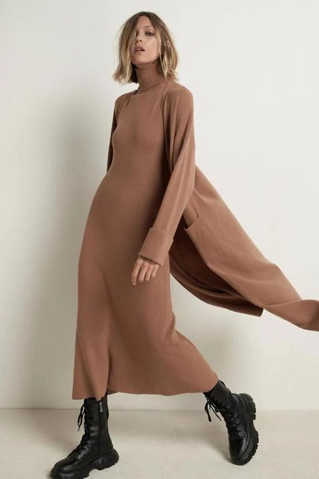 Con un vestido y chaqueta larga a juego, este conjunto de punto de Zara es ideal tanto para tus de día como de noche | Mujer Hoy