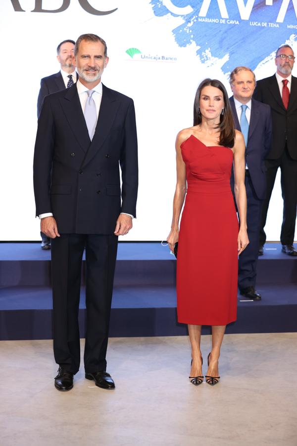 Los 10 looks de la Reina Letizia que nos gustaría volver a ver en 2021