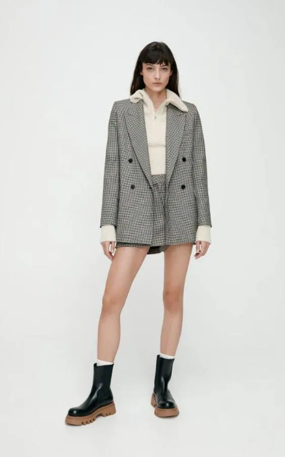 Fotos: Tendencia la vista en la nueva colección de Zara: cómo llevar los trajes de chaqueta y pantalón corto | Mujer Hoy