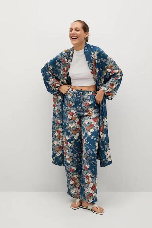 Palabra tinción Prescripción Mango tiene el kimono con pantalones a juego más bonito de la temporada y  con tanto estilo que puedes llevarlo tanto para estar en casa como para  salir a la calle 