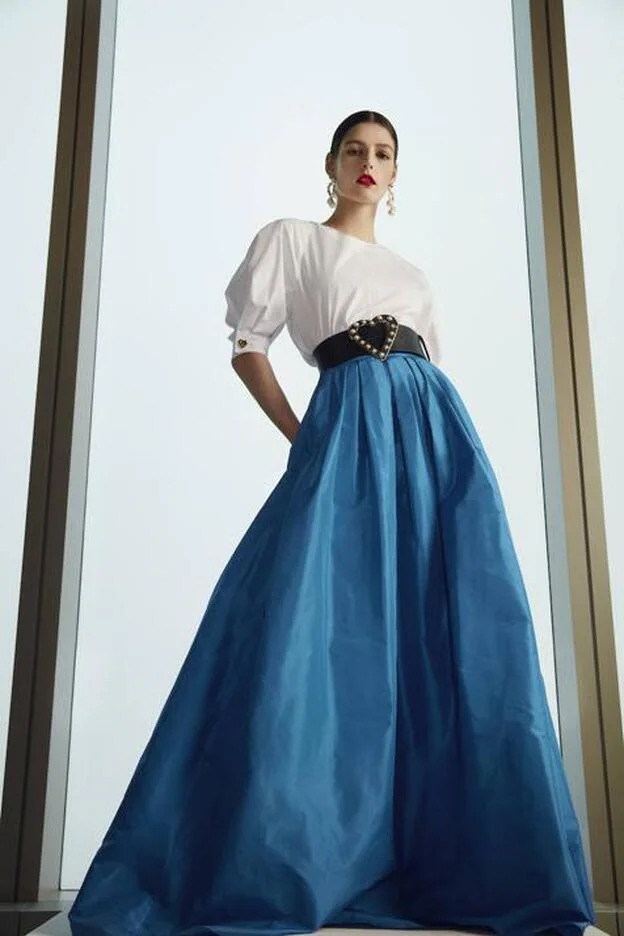 Semana de moda de Nueva York: los vestidos más femeninos y románticos de Carolina Herrera con los que serás la invitada perfecta | Mujer Hoy