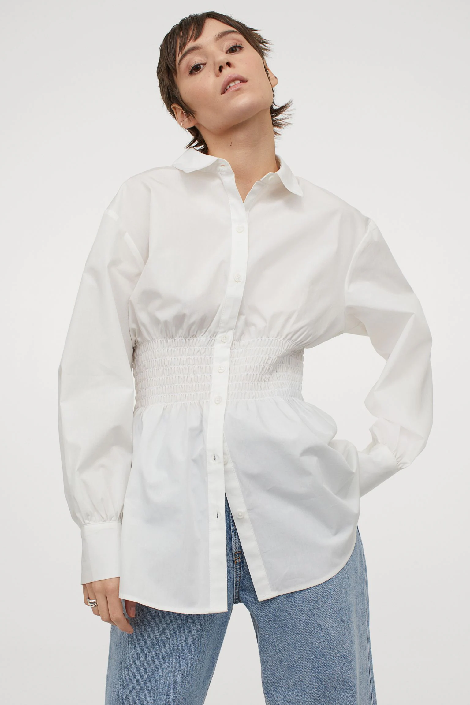 Fotos: Tenemos las camisas blancas definitivas para la primavera 2021: las más H&M, Zara y Mango que ya nos hacen soñar con el buen tiempo | Mujer Hoy