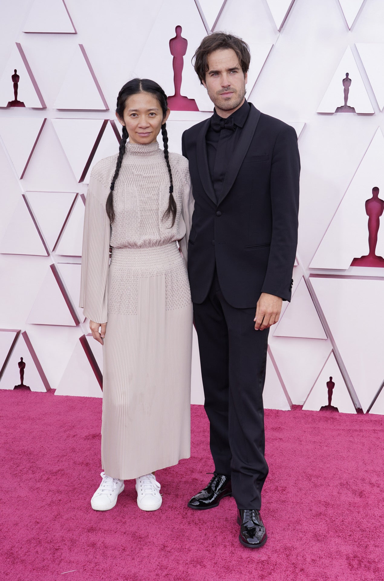 Todos los looks de la alfombra roja de los Premios Oscar 2021: Choe Zhao