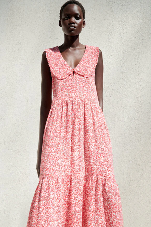 Existen muchas razones por las que los vestidos floreados jamás pasarán de  moda. 13 modelos para vestir los días de verano