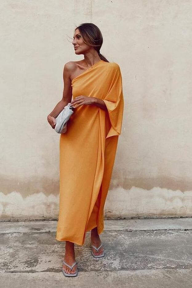 8 vestidos de invitada de nueva colección de Zara y Mango igual de
