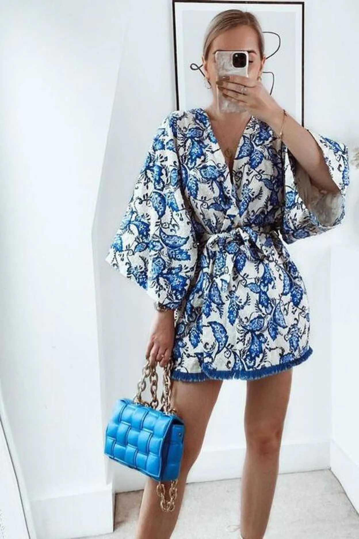 Con este kimono estampado Zara conseguirás un look con el arrasar verano porque es el más bonito y versátil la temporada | Mujer Hoy