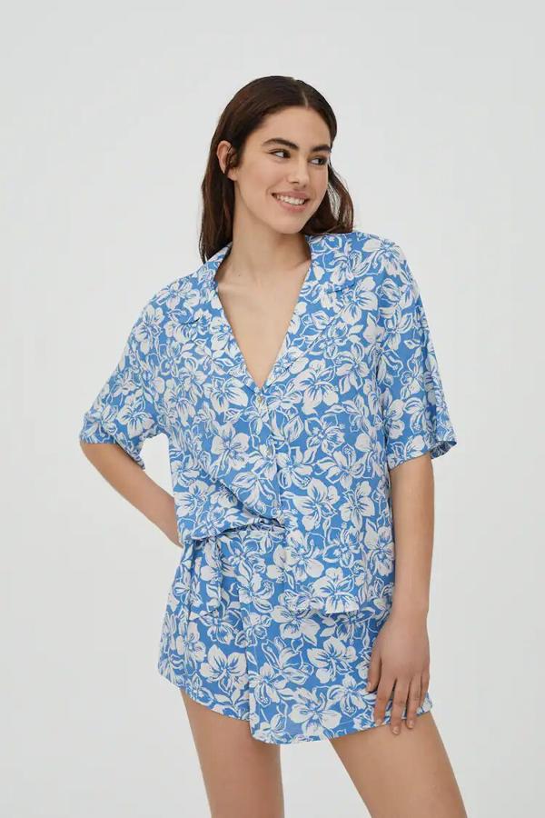 Las camisas estrella de las rebajas de Pull & Bear 