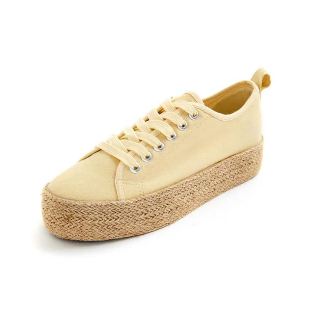 Las originales zapatillas con suela de yute de Primark que van a dar vida a looks de verano | Mujer Hoy
