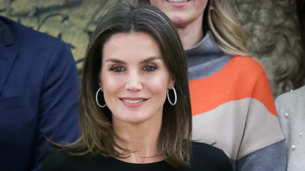 La Reina Letizia y otras las famosas que han dicho sí a las canas (y así es como las llevan)