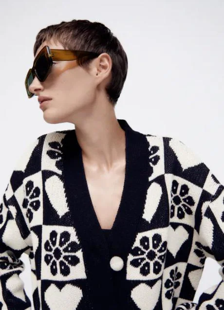 El cardigan Zara que arrasa en Instagram es perfecto para tus looks con y mocasines | Mujer Hoy