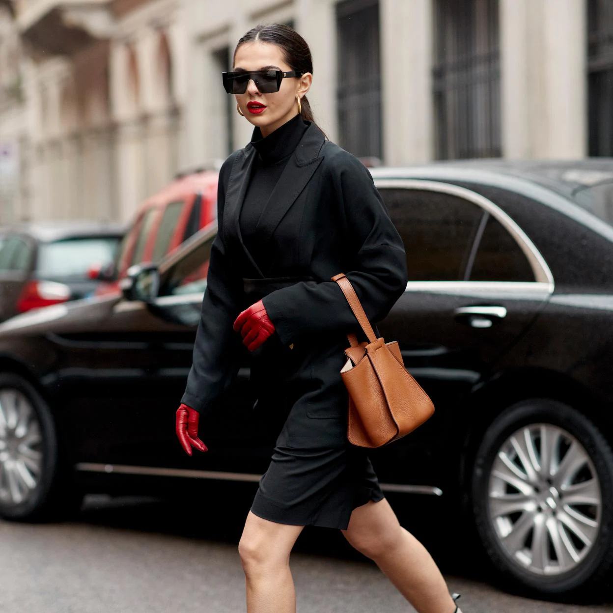 Tres conjuntos en color negro de Zara que sientan de maravilla y con que vas a conseguir un look impecable | Mujer Hoy