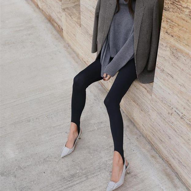 Los leggins de Zara que rejuvenecen los 50 vuelven a ser tendencia porque estilizan y son comodísimos | Mujer Hoy