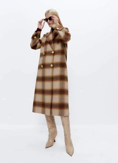 Los abrigos de más momento están en Uterqüe y Massimo Dutti (y son nuestro nuevo capricho de moda) | Mujer Hoy