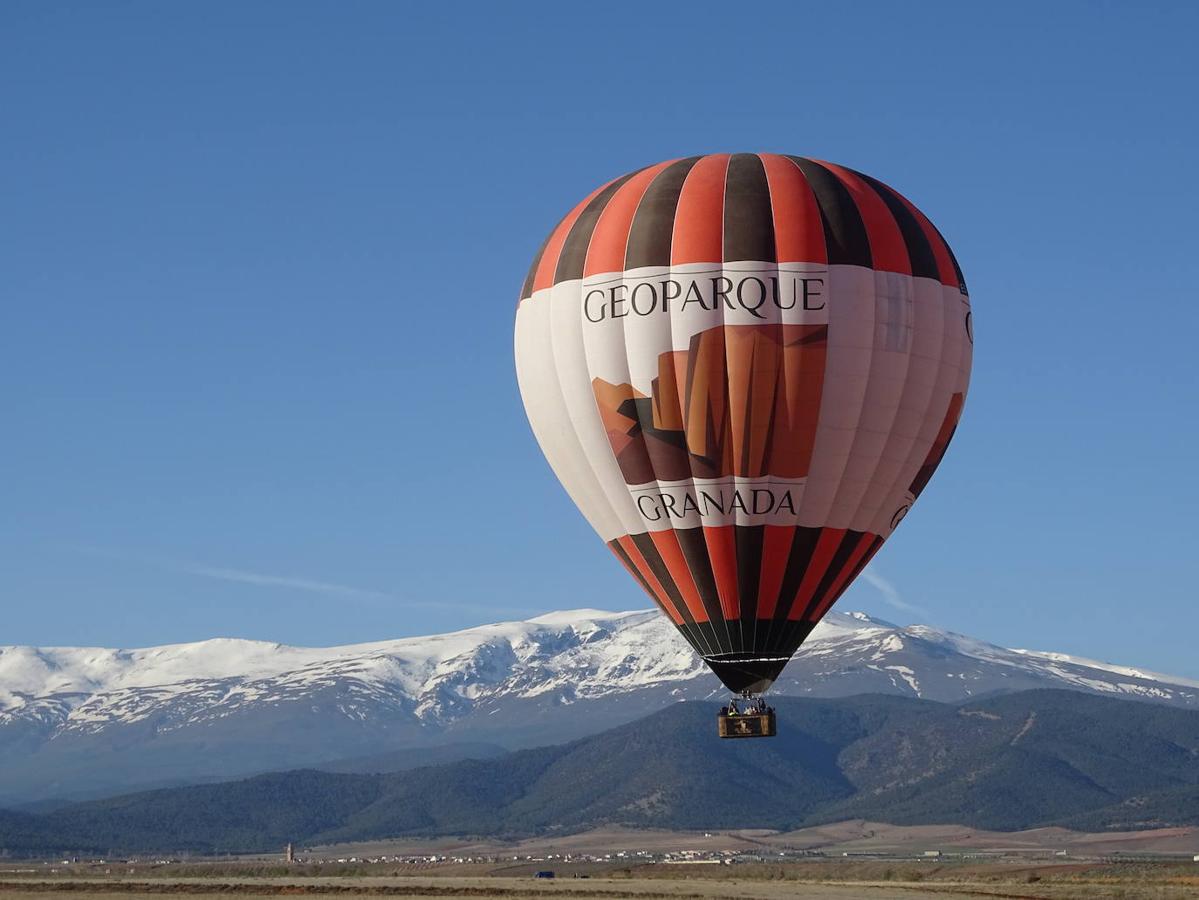 Un paseo en globo al norte de Granada