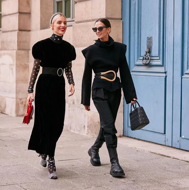 El bolso negro de Zara más bonito, y original es una copia low cost de uno de lujo que está arrasando | Mujer Hoy