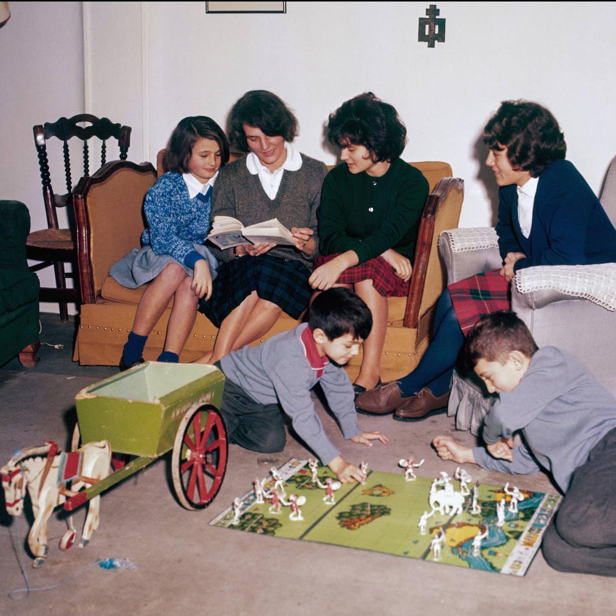 La escritora con sus hijos/Getty Images