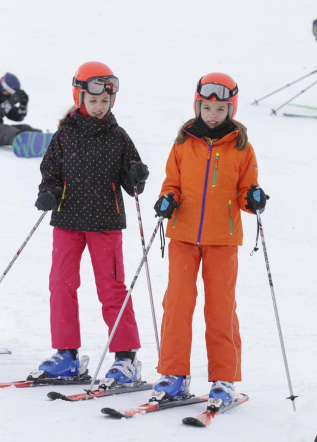 Las fotos más tiernas de la Princesa Leonor: vacaciones en la nieve