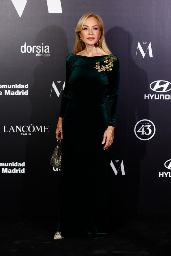 Los looks de los Premios Mujerhoy: Carmen Lomana