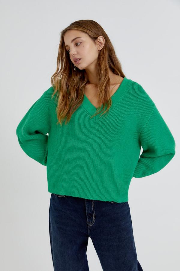 Los básicos en verde que hemos fichado para sumarnos en las rebajas al color tendencia de la temporada