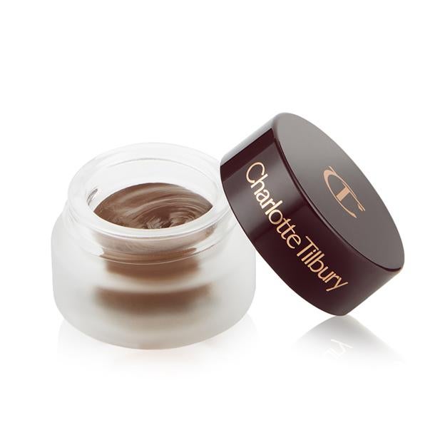 Matte Eyes To Mesmerise , en la web de Charlotte Tilbury y en otros puntos de venta por 26 euros.