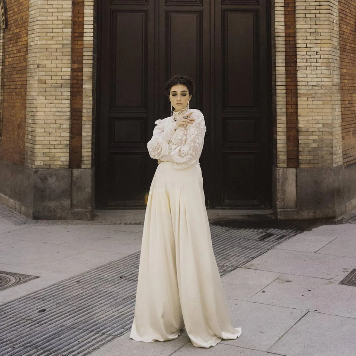 Olvida el vestido de novia: consigue un look nupcial y cómodo con un body blanco de encaje | Mujer Hoy