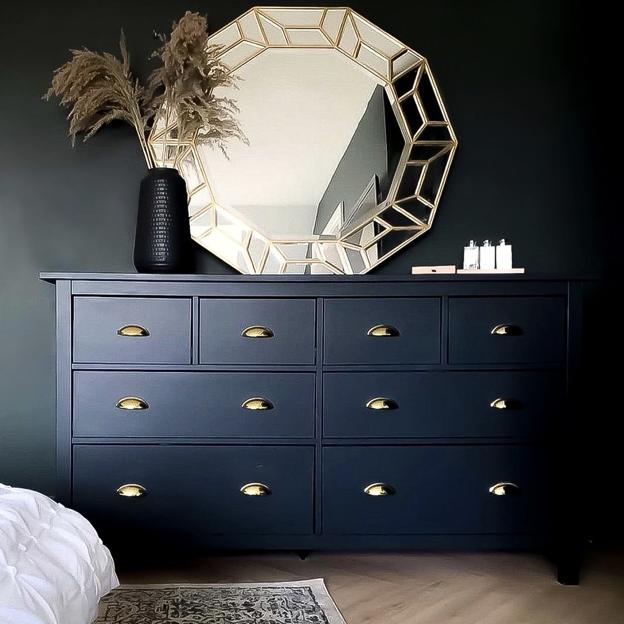 El mueble más bonito y versátil de IKEA es esta cómoda baratísima que puedes personalizar con estos trucos DIY que arrasan en Pinterest e Instagram